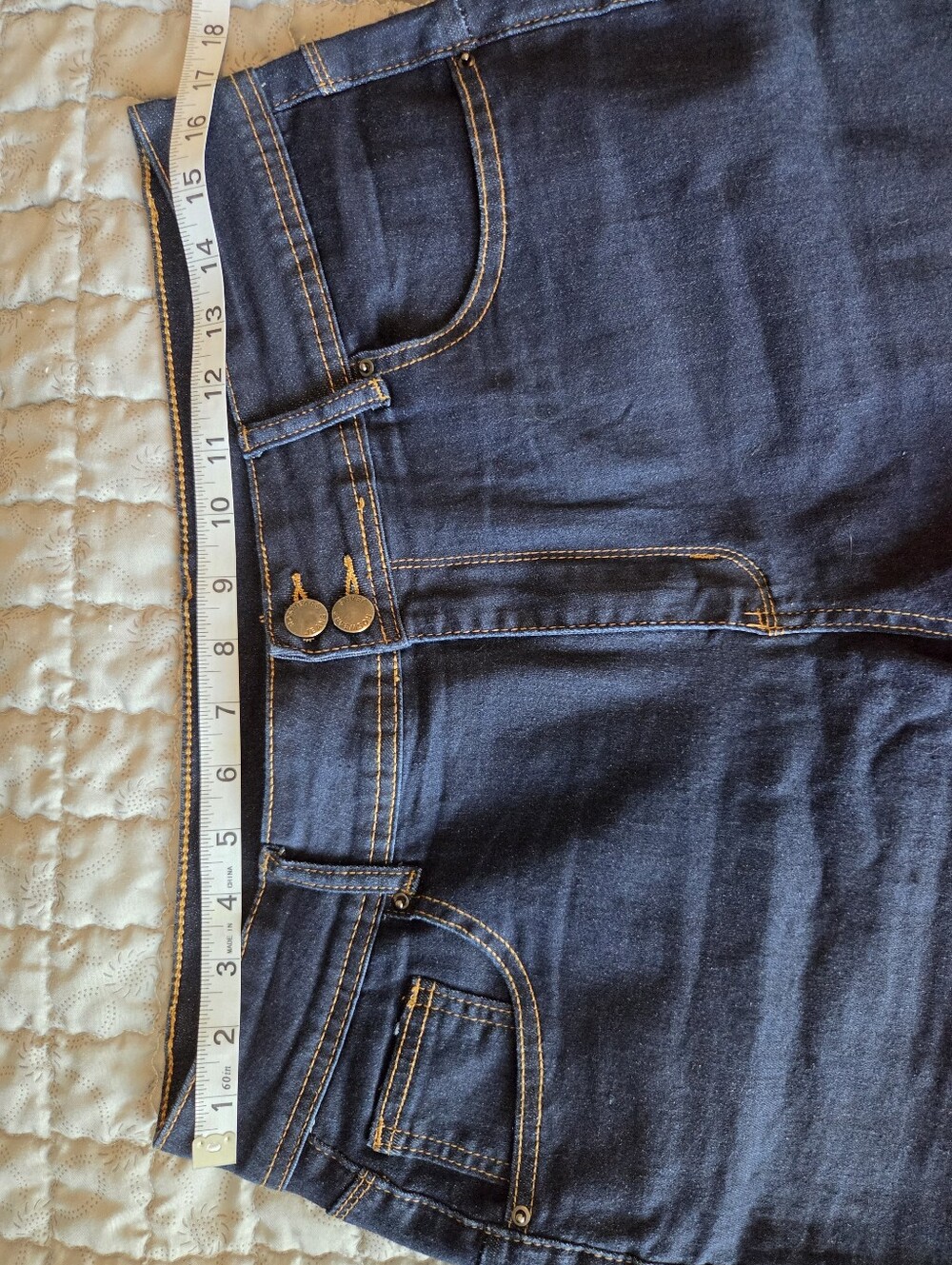 Women's Dark Jean Shorts - Picture 7 of 8